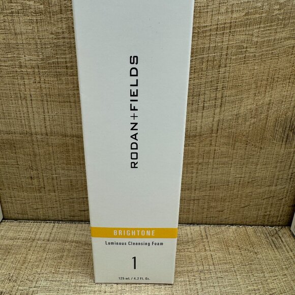 Rodan + Fields #1 Brightone Luminous Cleansing Foam - Picture 1 of 1